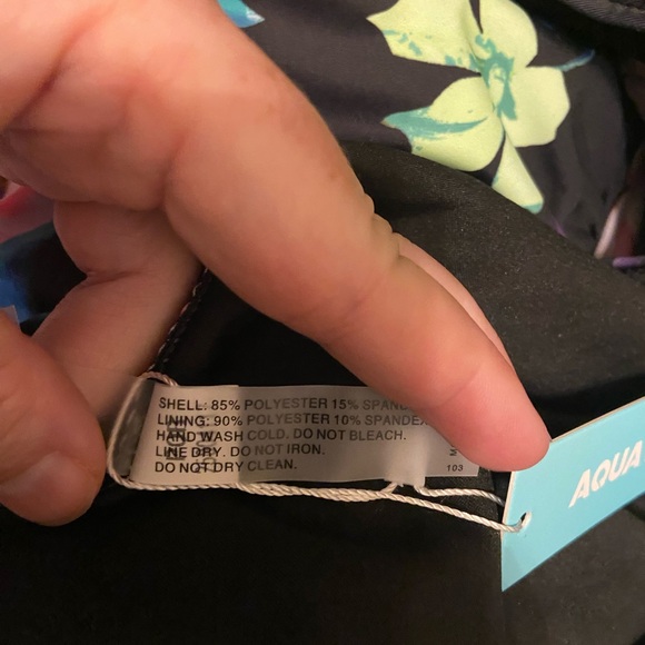 NWT Aqua Eve 20W Swimsuit - Picture 6 of 7